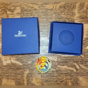 Disney Winnie the Pooh Swarovski Crystal: Paperweight